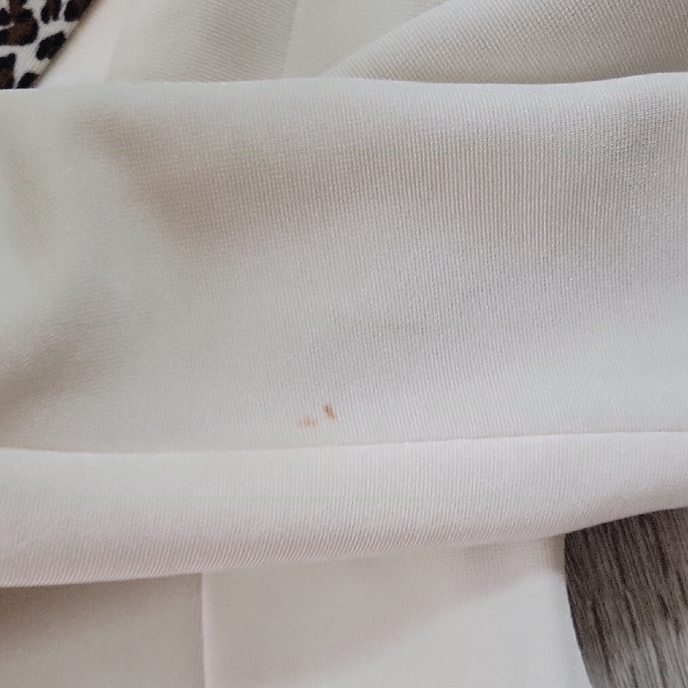 Chic Cache Cream Diamond (faux) & Leopard Accent Blazer & Skirt 2 Piece Set - Picture 15 of 16